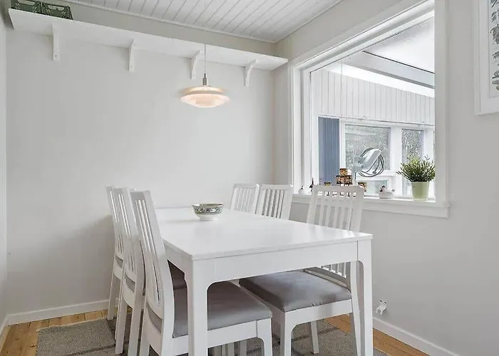 1472-n-hundested-bavnevejen-30 Semesterbostad *